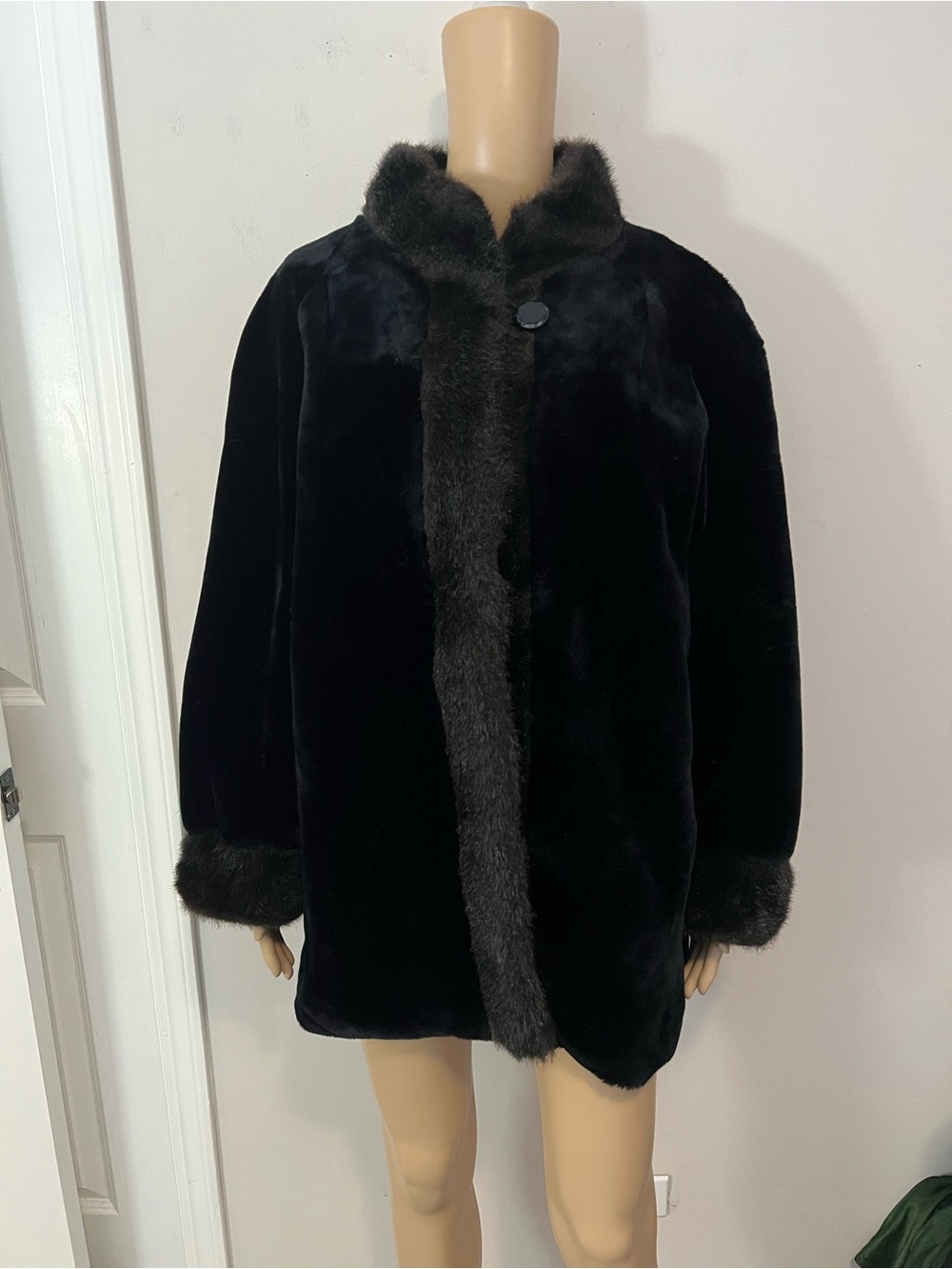 Vintage Hillmoor Coat Luxury Faux Fur Black w Brown Trim